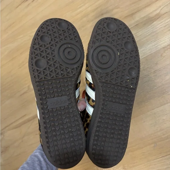 Adidas Originals OG Samba Cheetah Print Sneakers with Red Highlights women’s 8.5 - Picture 7 of 7